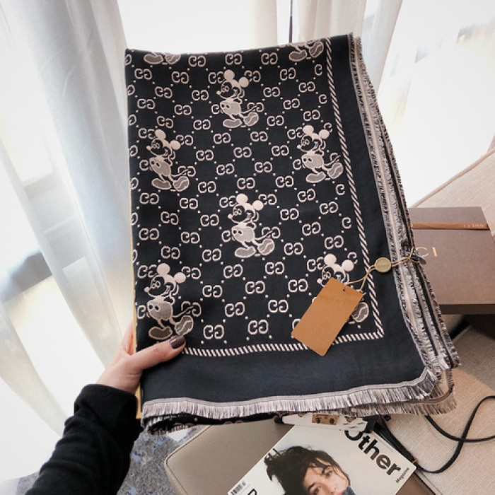 guc scarf