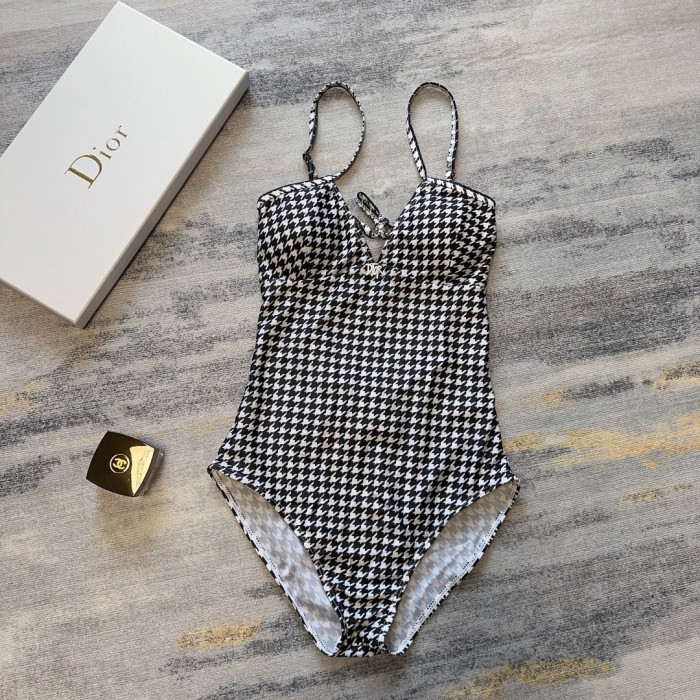 d1or swimsuit