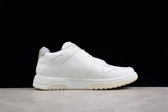 ofw out of office low-top leather sneakers 22100804
