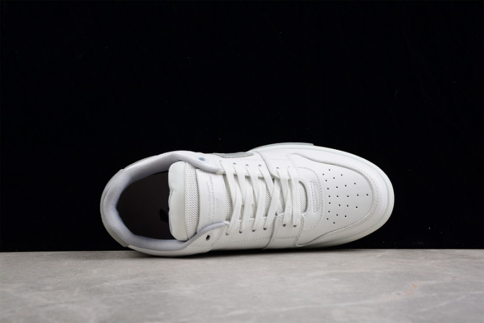 ofw out of office low-top leather sneakers 22100804