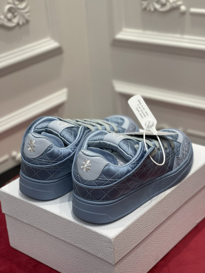dr trainer sneaker