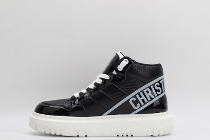 dr trainer sneaker