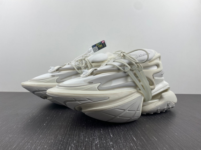 balmain sneakers 22120602