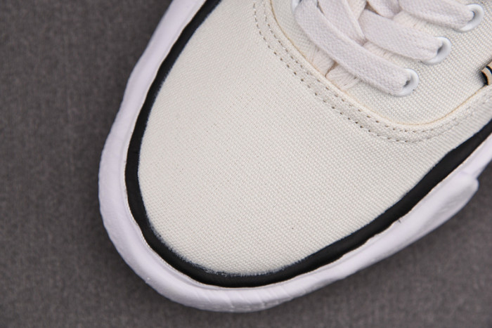 Ma*s*n mihara yasuhiro sneaker