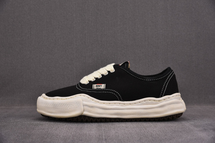 Ma*s*n mihara yasuhiro sneaker