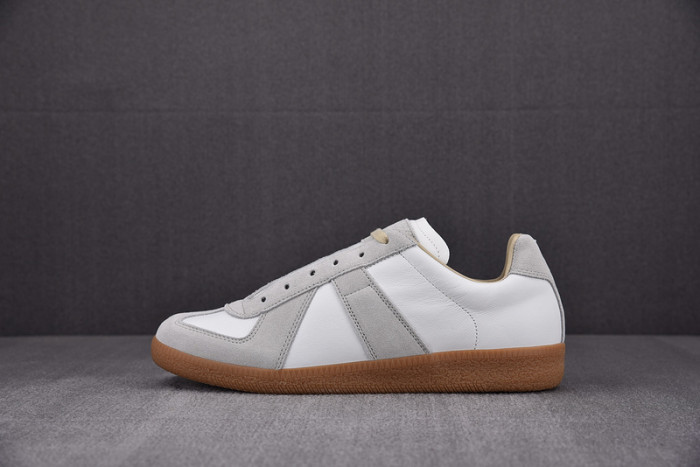 Ma*s*n mihara yasuhiro sneaker
