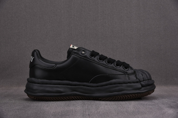 Ma*s*n mihara yasuhiro sneaker