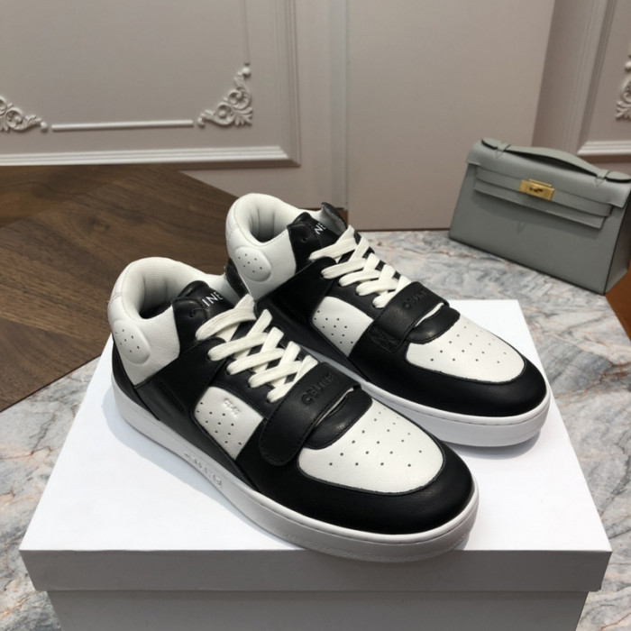 clin sneaker