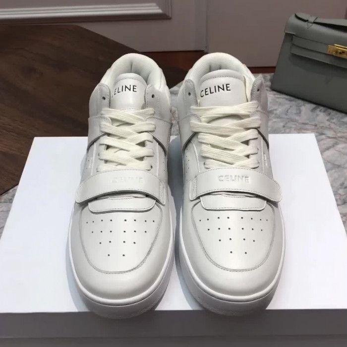 clin sneaker