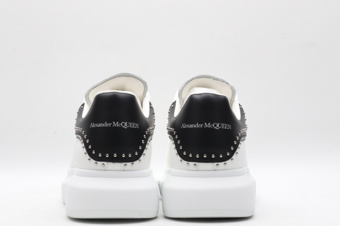alex mcqu sneakers