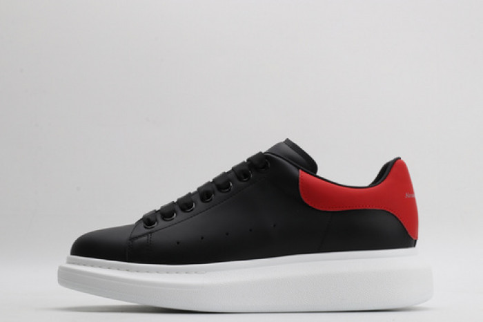 alex mcqu sneakers