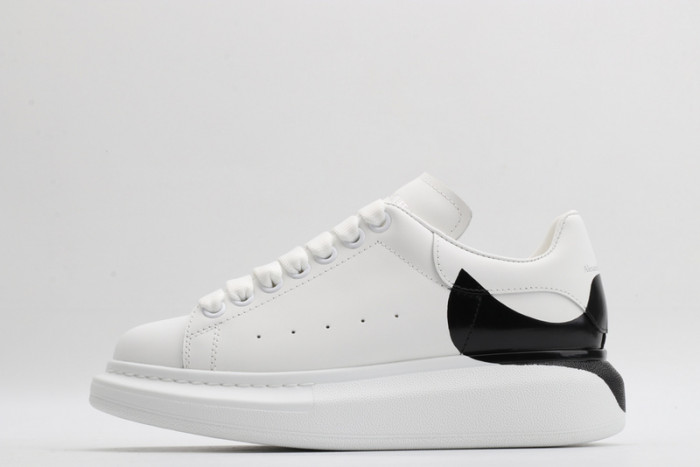 alex mcqu sneakers