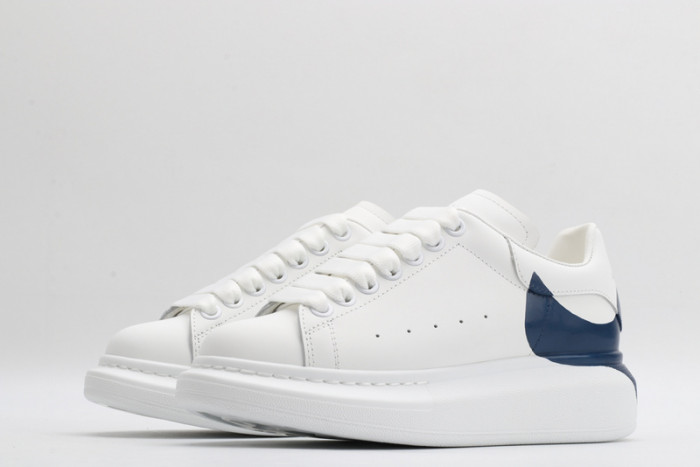alex mcqu sneakers