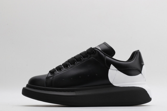 alex mcqu sneakers