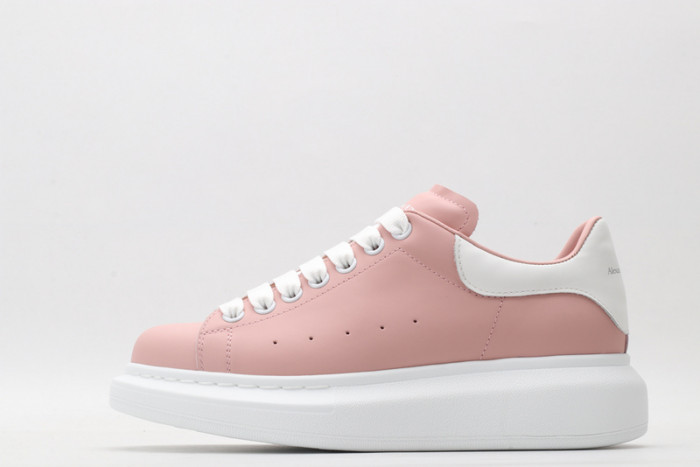 alex mcqu sneakers