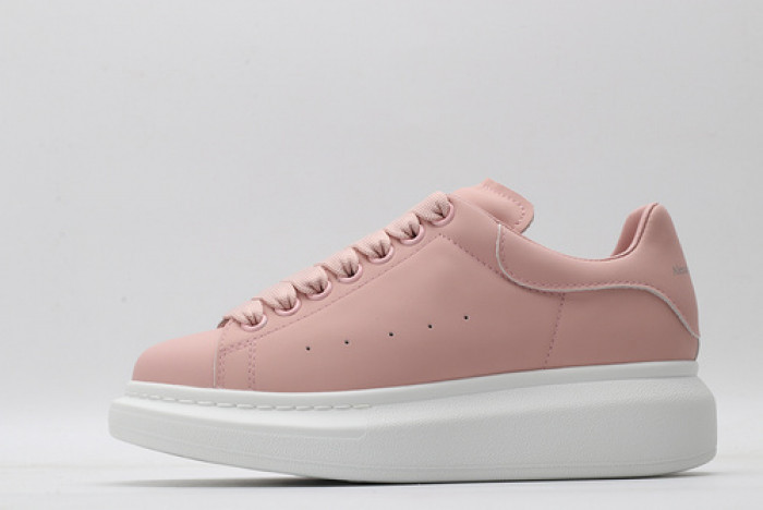 alex mcqu sneakers
