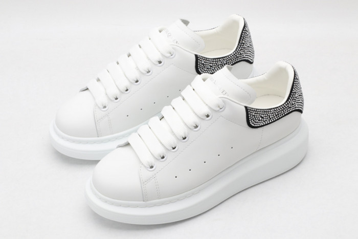alex mcqu sneakers