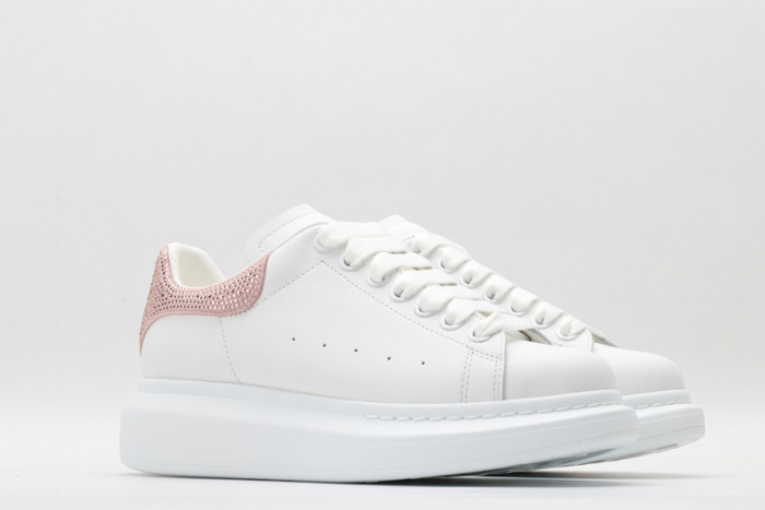 alex mcqu sneakers
