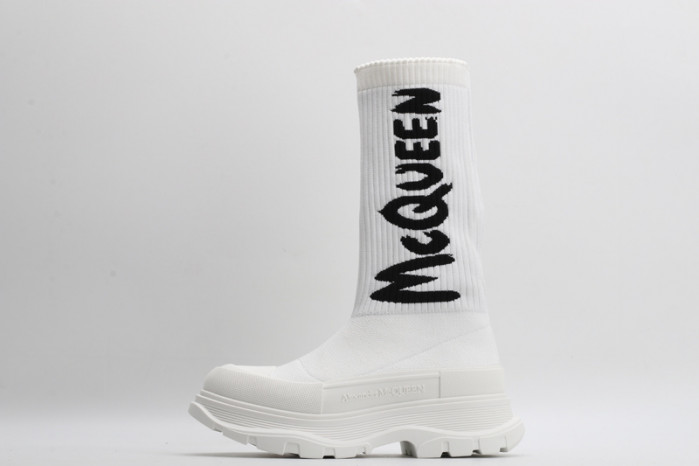 alex mcqu sneakers