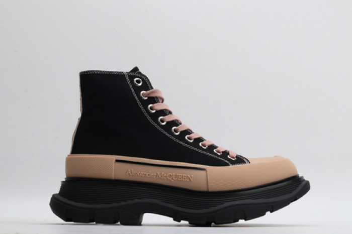 alex mcqu sneakers