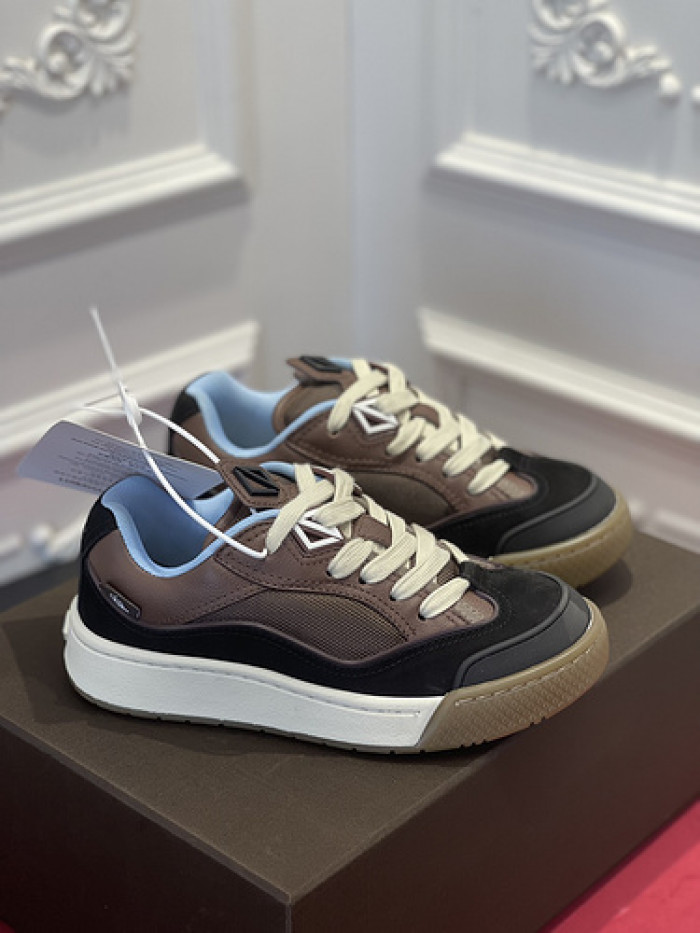dr trainer sneaker
