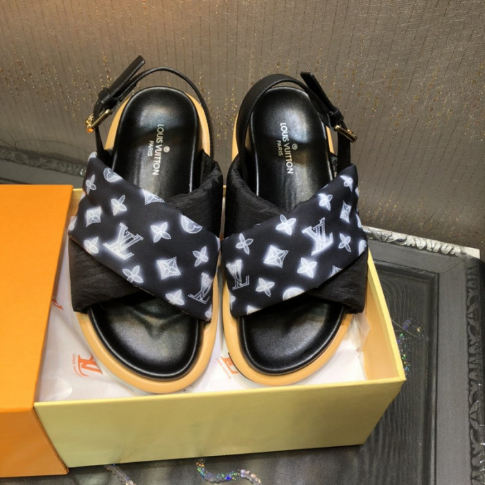 lovt sandal