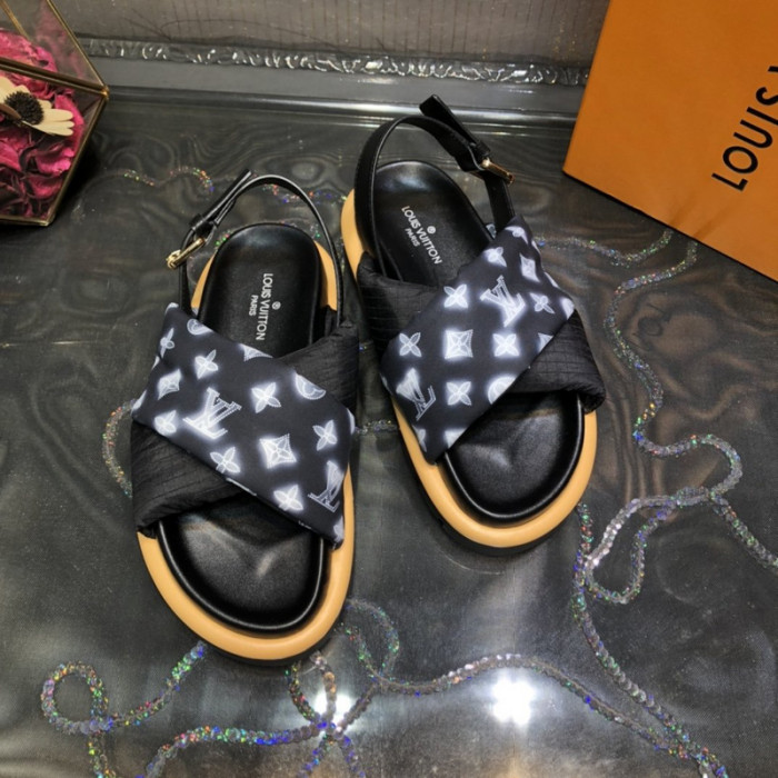 lovt sandal