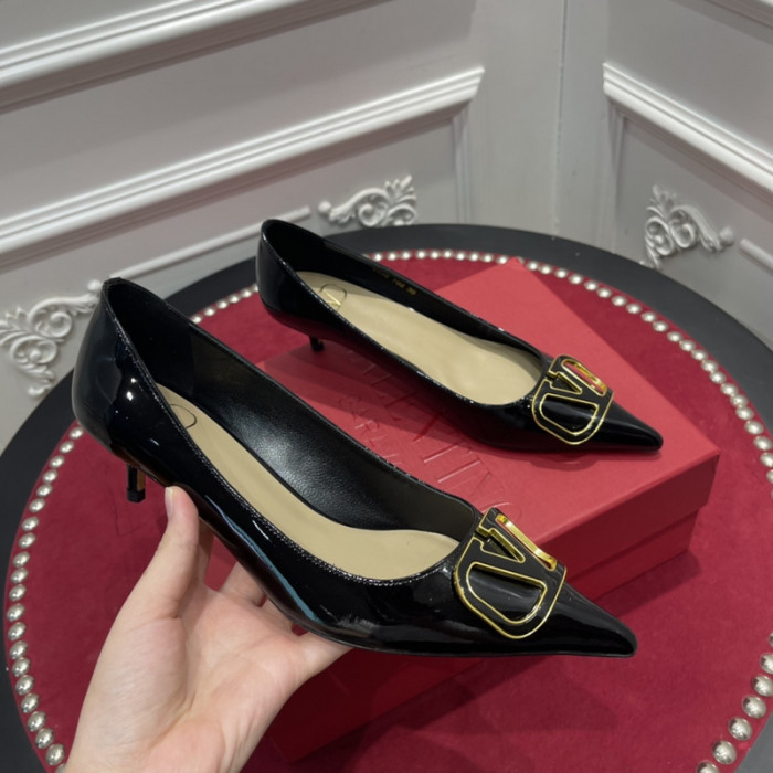 v*lentino heel