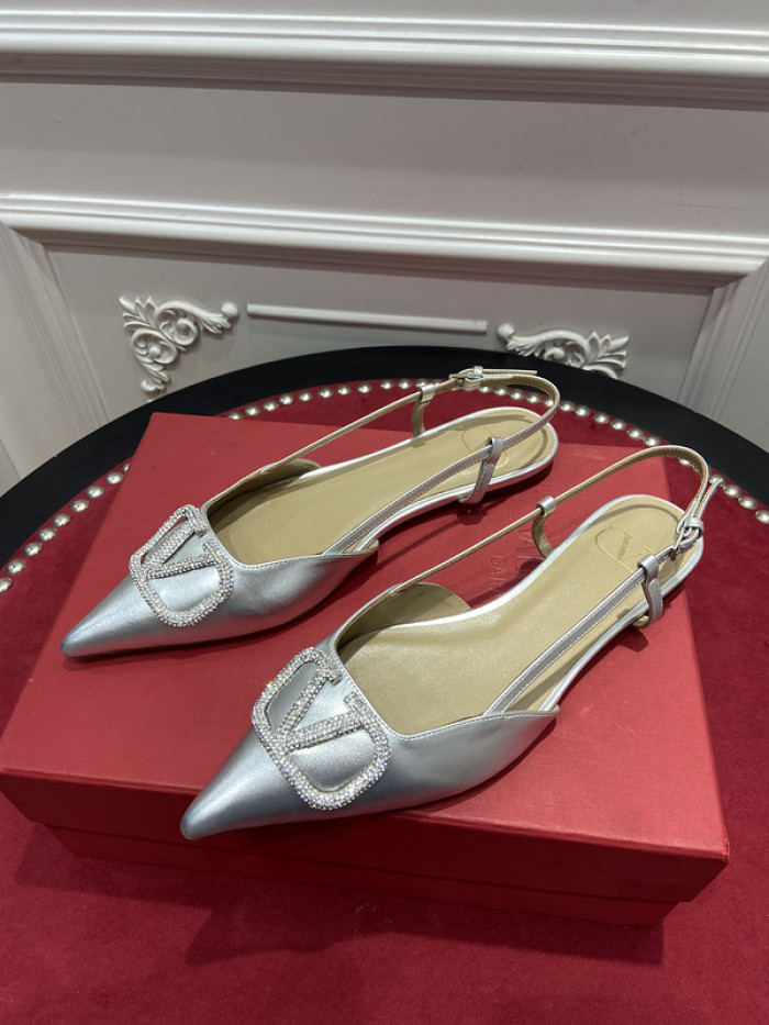 v*lentino heel