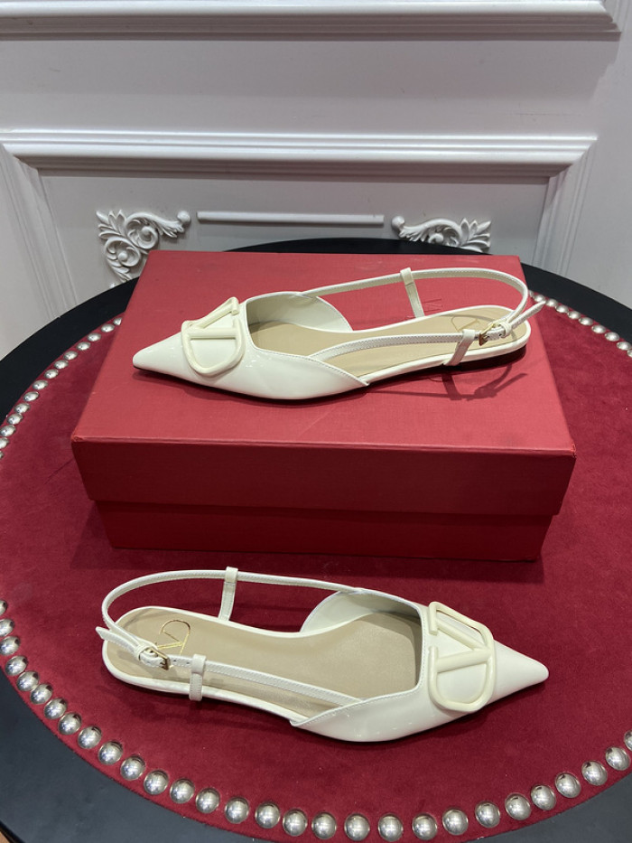 v*lentino heel