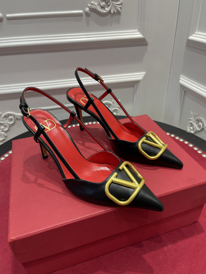 v*lentino heel
