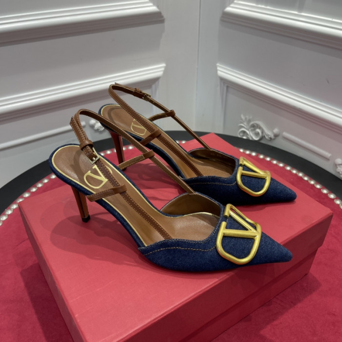v*lentino heel