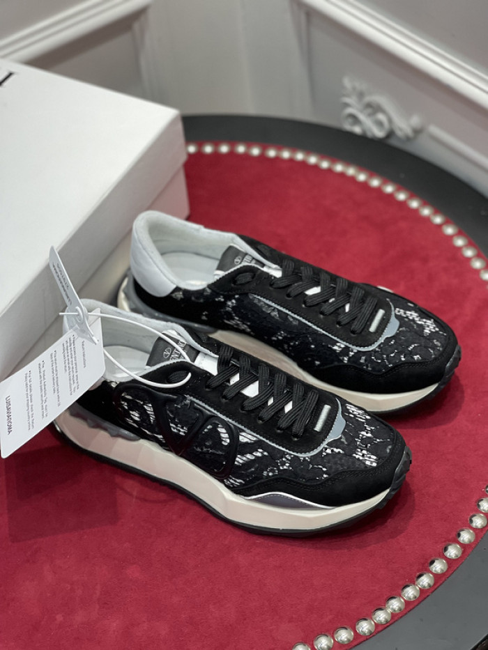 v*lentino sneaker