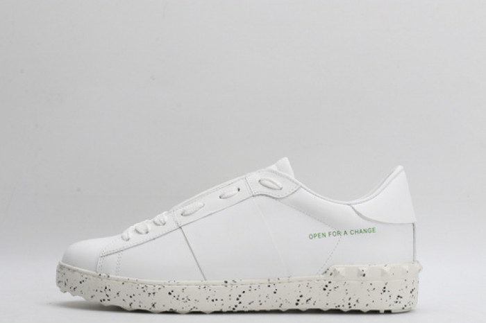 v*lentino sneaker