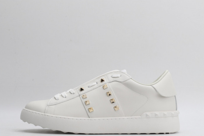 v*lentino sneaker