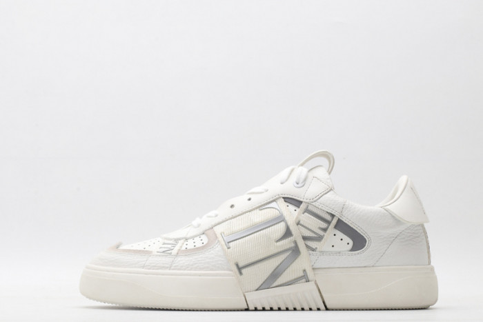 v*lentino sneaker