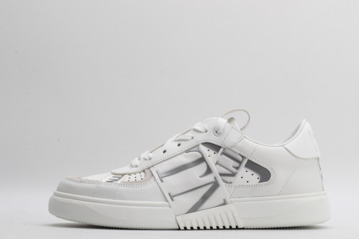 v*lentino sneaker