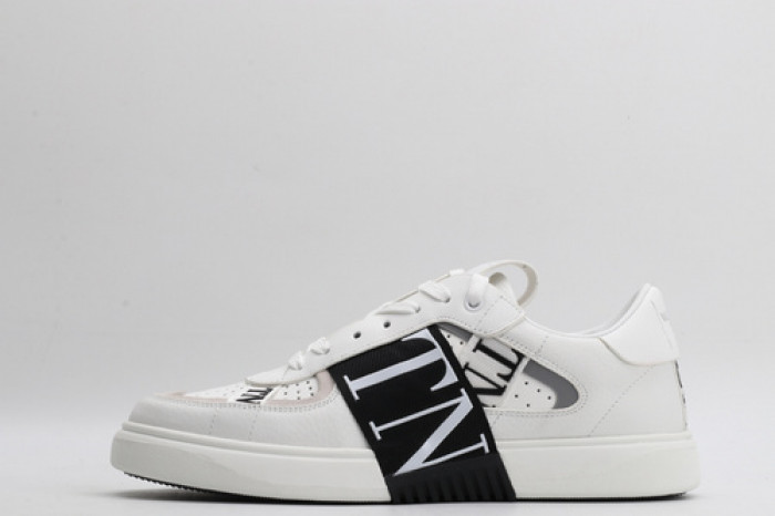 v*lentino sneaker