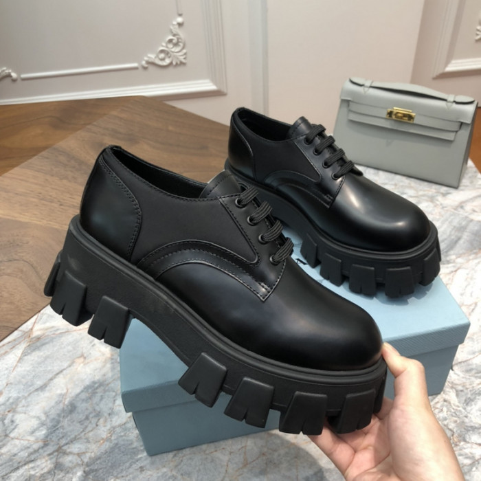 prad loafer