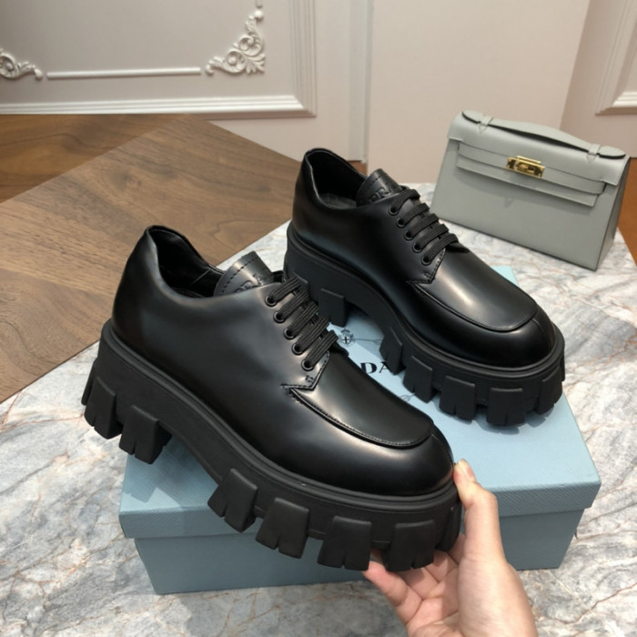 prad loafer