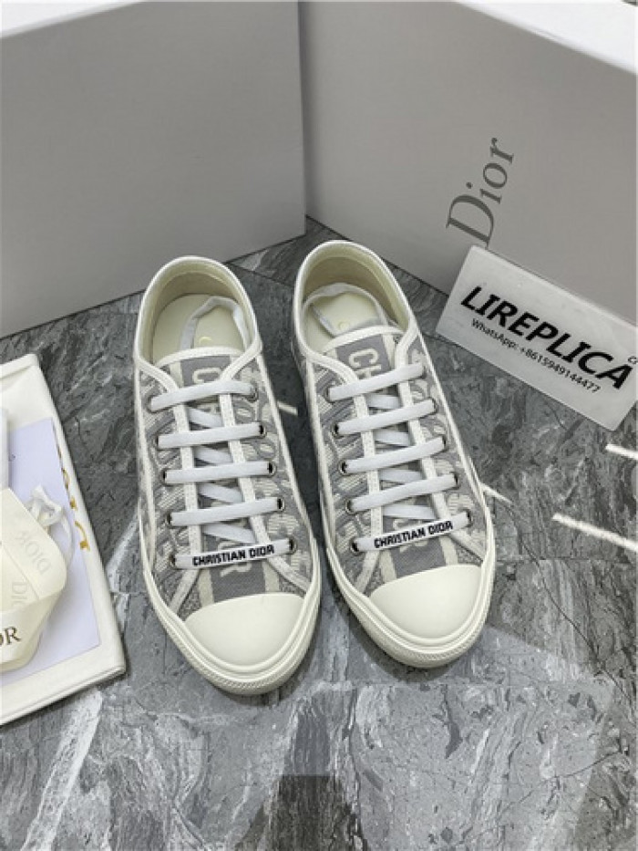 dr b23 sneakers