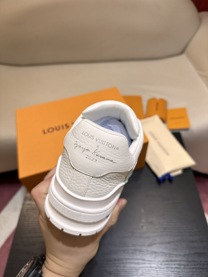 lovt sneaker