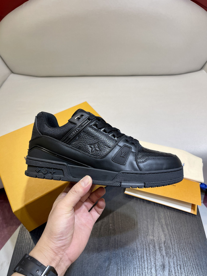 lovt sneaker