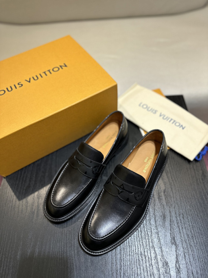 lovt loafer