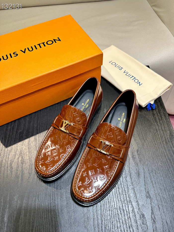 lovt loafer