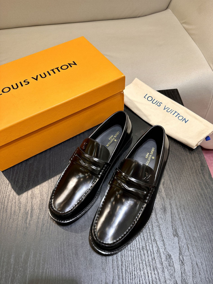 lovt loafer