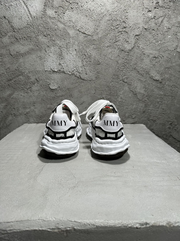 Ma*s*n mihara yasuhiro sneaker