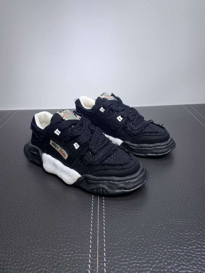 Ma*s*n mihara yasuhiro sneaker