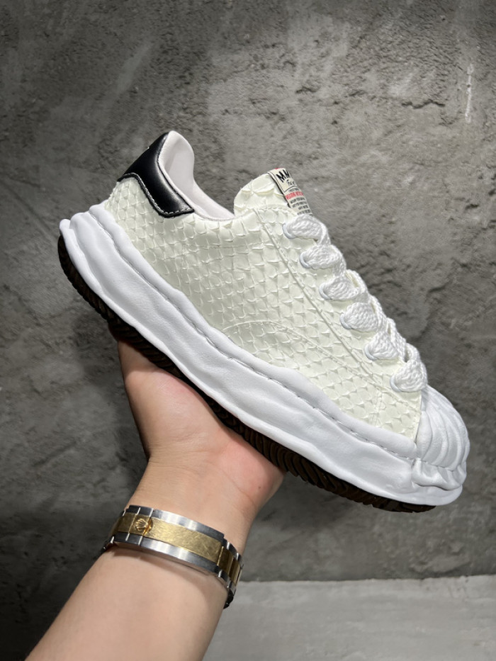 Ma*s*n mihara yasuhiro sneaker