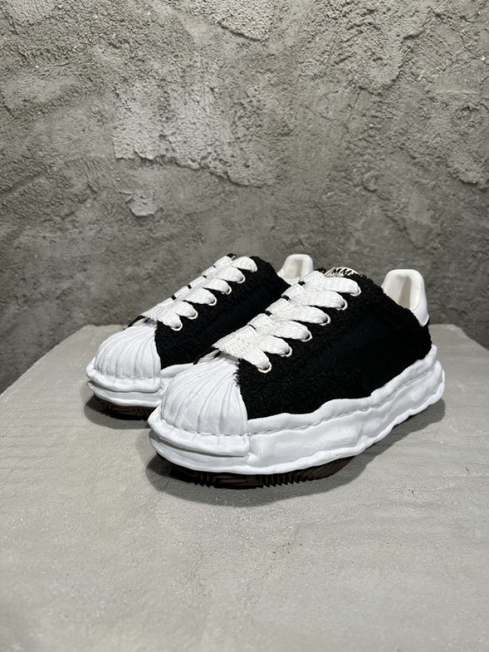 Ma*s*n mihara yasuhiro sneaker